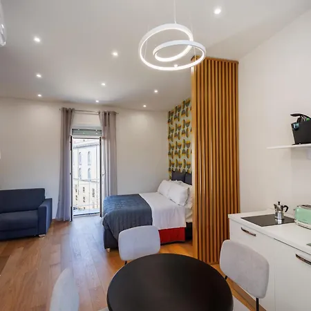 公寓 House In Decumani Yellow By Houseinnaples
