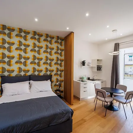 Apartment House In Decumani Yellow By Houseinnaples Naples